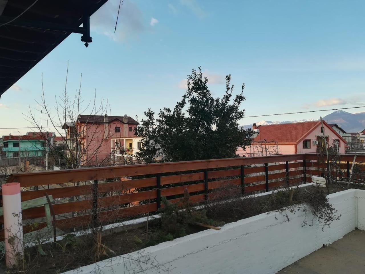 Sara'S Villa Shkoder Exterior photo