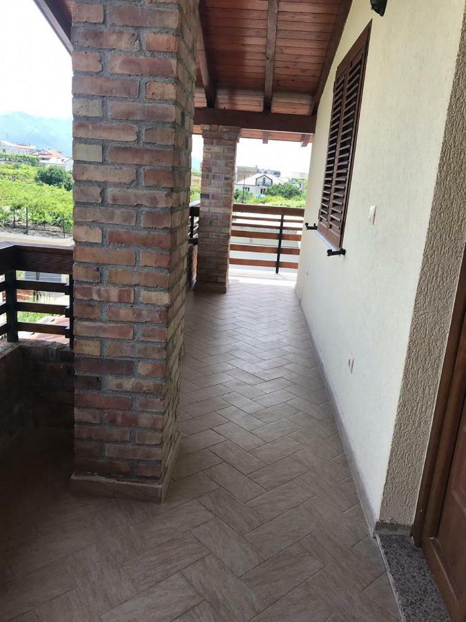 Sara'S Villa Shkoder Exterior photo