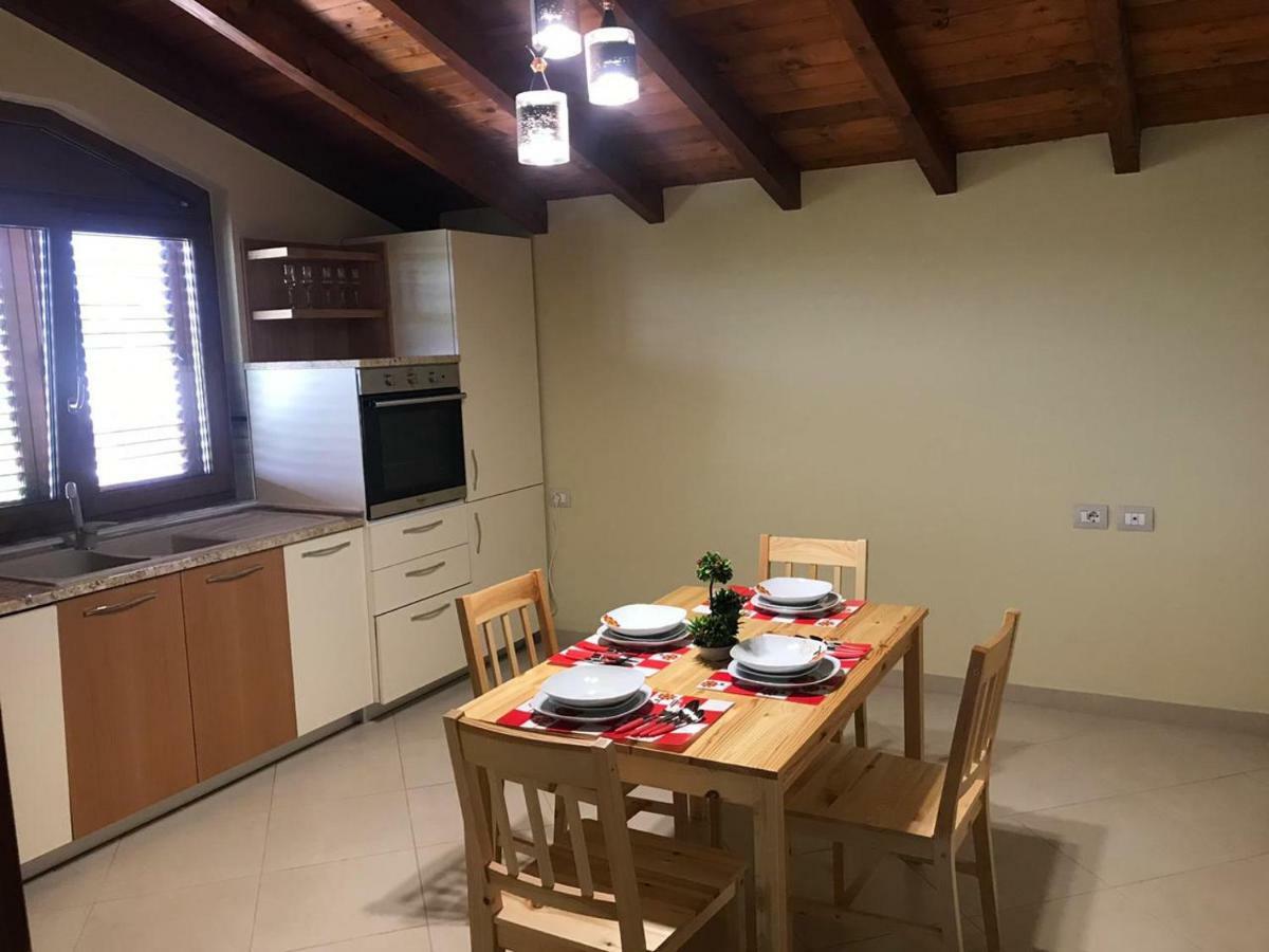Sara'S Villa Shkoder Exterior photo
